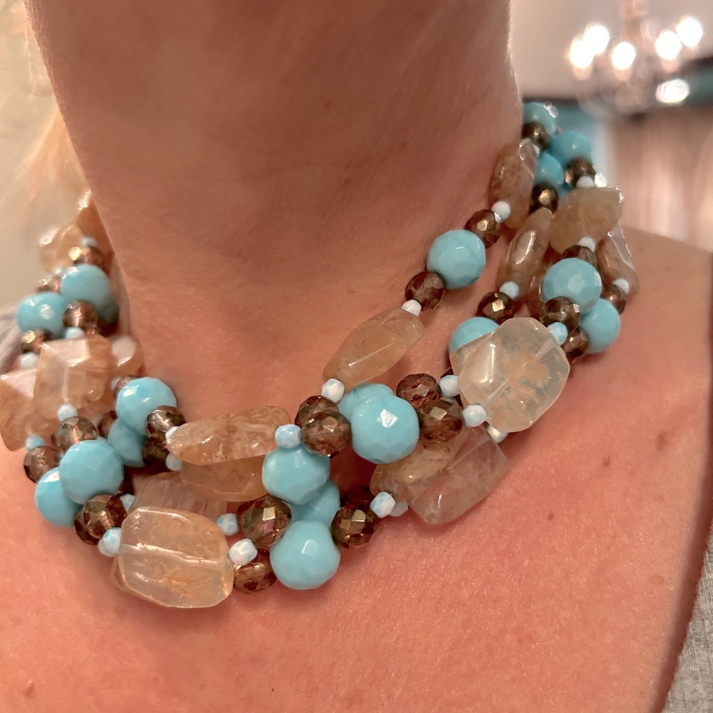 Natural stone layered choker necklace
